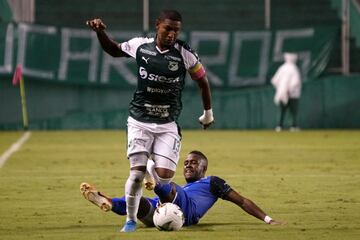 El capitán del equipo que tiene al uruguayo Alfredo Arias de técnico es el mejor valorado por el portal Transfermarkt de los que están en la actual plantilla del Deportivo Cali. Angulo va por su tercera temporada en el equipo que arrancará la Liga de visitante frente al Bucaramanga.