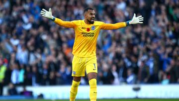BRIGHTON, ENGLAND - NOVEMBER 13: Robert Sanchez celebrates after Alexis Mac Allister of Brighton & Hove Albion (not pictured) scores their side's first goal during the Premier League match between Brighton & Hove Albion and Aston Villa at American Express Community Stadium on November 13, 2022 in Brighton, England. (Photo by Charlie Crowhurst/Getty Images)