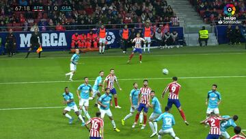 Por alto es de lo mejor que hay: el testarazo de Morata que necesitaba como el comer