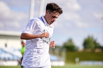 David Jiménez, con las inferiores del Real Madrid.