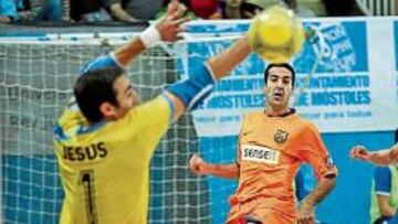 J. C. López marcó el 0-2.