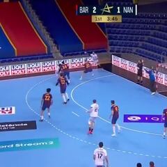El mundo del balonmano alucina y las leyes de la física patas arriba: ver para creer...