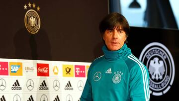 Joachim Löw: "No voy a arriesgar con Kroos"