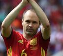 La Pizarra de AS: Iniesta el genio, Piqué el salvador