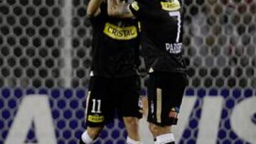 El Colo Colo supera al Santos en un vistoso partido