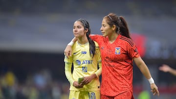   (L-R), Alison Gonzalez of America and Cecilia Santiago of Tigres during the game America vs Tigres UANL, corresponding first leg of great final the Torneo Apertura 2022 of the Liga BBVA MX Femenil at Azteca Stadium, on November 11, 2022.

<br><br>

(I-D), Alison Gonzalez de America y Cecilia Santiago de Tigres durante el partido America vs Tigres UANL, correspondiente a la ida la gran final del Torneo Apertura 2022 de la Liga BBVA MX Femenil en el Estadio Azteca , el 11 de Noviembre de 2022.