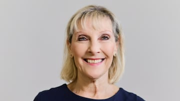 Una mujer de 70 años explica por qué sigue haciendo tres horas de viaje para ir al trabajo cada día: “Me encanta conocer gente”