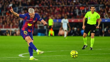 Gran presión de Lamine Yamal, que entorpece el despeje de Carmo, dejando vivo un balón dentro del área, el cual terminó en botas de Dani Olmo, que se sacó un potente derechazo cruzado, imparable para Aarón Escandell.