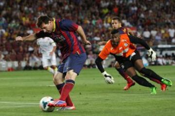 Partido amistoso Barcelona - Santos. Messi.