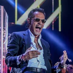 Marc Anthony recibe botellazo en la Feria de las Flores en Medellín