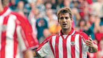 <b>SIN SUERTE.</b> Urzaiz no marcó el penalti que hubiese dado el empate debido al acierto de Cañizares.