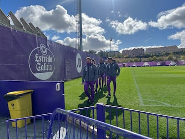 Kenedy sigue al margen en el regreso al trabajo