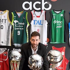 La Liga Endesa homenajea a Sergi Vidal por sus 21 temporadas