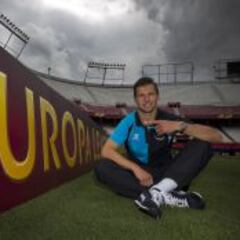 Krychowiak: "No vamos a ir a la Champions League de paseo"