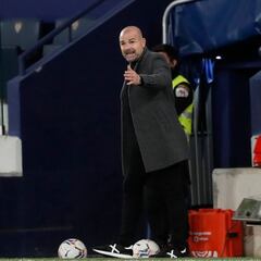 Paco López: "El primer gol nos ha hecho mucho daño"