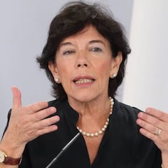 Críticas a Celaá por viajar de Madrid a Bilbao tras anunciarse el estado de alarma