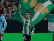 Antony celebra su gol.