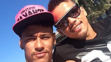 Neymar junto a Jo Amancio.