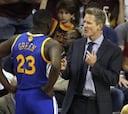 Otro problema para los Warriors: Draymond Green, tocado