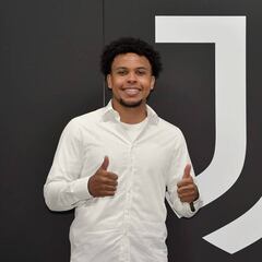 Juventus hace oficial el fichaje del estadounidense Weston McKennie