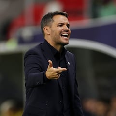 Nicolás Larcamón responde a Vicente Sánchez