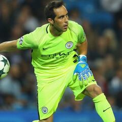 Claudio Bravo desclasifica la razón por la que no vino a la Roja