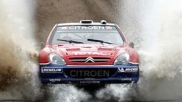 <B>SIN RIVAL.</B> Loeb demuestra una gran superioridad sobre el resto de pilotos.