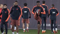 Yerry Mina en el entrenamiento del Barcelona