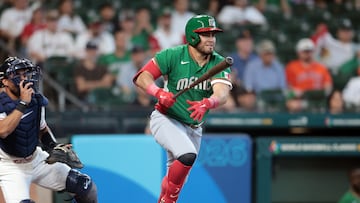 HOUSTON, TX - MARCH 06: Jonathan Aranda #8 of Team Mexico hits a single in the first inning during the 2026 World Baseball Classic Pool B game presented by Capital One between Team Mexico and Team Great Britain at Daikin Park on Friday, March 6, 2026 in Houston, Texas. (Photo by Rob Tringali/WBCI/MLB Photos via Getty Images)