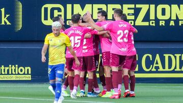 El Tenerife celebra el gol de Dani G&oacute;mez en la victoria del equipo en C&aacute;diz. 
 
