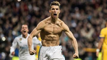 GRAF1754. MADRID, 11/04/2018.- El delantero portugués del Real Madrid, Cristiano Ronaldo (d), celebra el primer gol del equipo madridista durante el encuentro correspondiente a la vuelta de las semifinales de la Liga de Campeones que han disputado