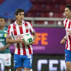 Chivas y León empatan en la ida de semifinales del Guardianes 2020