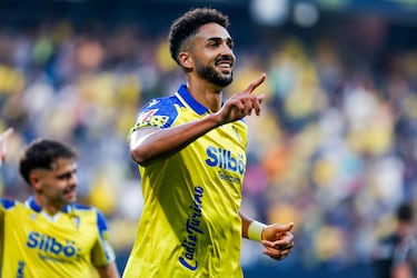 El Cdiz busca hacer caja con Chris Ramos