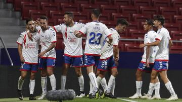 Jugadores del Rayo Majadahonda celebran un gol en el Wanda Metropolitano.