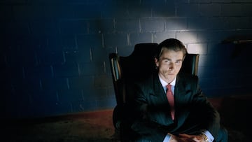 Bale es, según muchos, el mejor Batman del universo cinematográfico. Así que al británico se le conoce por interpretar al héroe de la película, pero en el primer tercio de su carrera interpretó al psicópata asesino en serie de American Psycho, película basada en el best-seller de Bret Easton Ellis y cuyo protagonista es Patrick Bateman, un yuppie que sólo encuentra placer matando de la manera más sangrienta que se le ocurra. Dónde ver: Movistar+