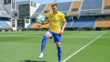 02/09/2019 CADIZ CF PRESENTACION IVAN ALEJO COMO NUEVO FICHAJE DEL CADIZ