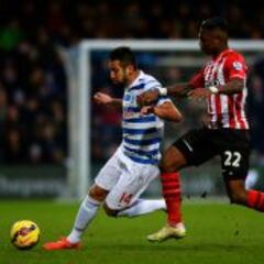 QPR sale de la zona de descenso con Mauricio Isla en cancha