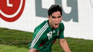 <b>VIEJO OBJETIVO. </b>Omar Bravo ya estuvo en la lista de futuribles del Deportivo la pasada temporada.