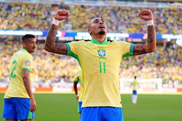 La Selección Colombia y la Selección de Brasil igualaron 1-1 en el cierre del Grupo D de la Copa América, gracias a las anotaciones de Rapinha y Daniel Muñoz.