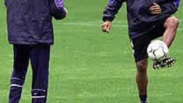 <b>DESPEDIDA</B>. Helder, en uno de los últimos entrenamientos con el conjunto gallego.