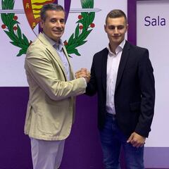 El Valladolid inscribe a última hora a De Frutos y Javi Sánchez