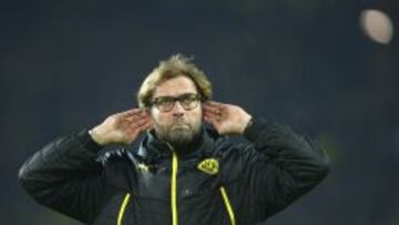 El entrenador del Borussia Dortmund, Juergen Klopp, durante el partido de vuelta de cuartos de final de la Liga de Campeones ante el Real Madrid disputado esta noche en el estadio BVB de Dortmund, en Alemania, hoy martes 8 de abril de 2014.
