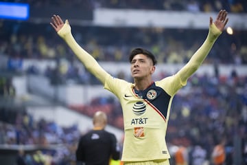 Inició el 2018 tasado en un millón de euros, sin embargo, tendría muchos cambios. Antes de jugar la Copa del Mundo con México, el juvenil de 21 años ya se encontraba en 2 millones de euros. Campeón de la Liga MX, tras anotar un doblete para darle el título al América, cerró el año con un valor de mercado de 4 millones de euros.