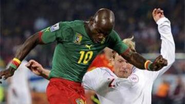 <b>CAMERÚN 1 - DINAMARCA 2</b>. Dinamarca diluye la rebelión de Camerún, que dice adiós al Mundial.