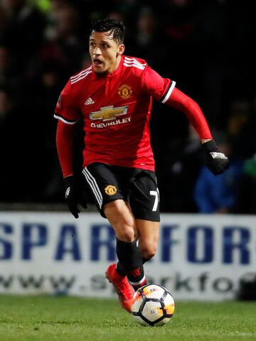 Soccer Football - FA Cup Fourth Round - Yeovil Town vs Manchester United - Huish Park, Yeovil, Britain - January 26, 2018   Manchester United’s Alexis Sanchez in action    Action Images via Reuters/Paul Childs