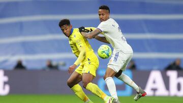 El hondure&ntilde;o salt&oacute; como titular en el encuentro del submarino ante Real Madrid, pero antes de terminar la primera parte se lastim&oacute; y no regres&oacute;.