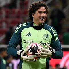 ¿Guillermo Ochoa a Chivas?
