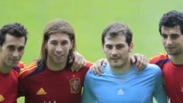 <b>CINCO MADRIDISTAS CON LA ROJA. </b>Arbeloa, Sergio Ramos, Casillas, Albiol y Xabi Alonso defenderán a España en la Eurocopa de Polonia y Ucrania.