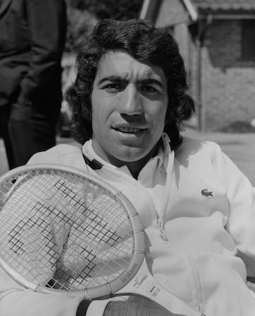 El Abierto de Hamburgo de 1972 se disputó desde el 5 de junio hasta el 11 de junio. Consiguió ganar en la final el español Manuel Orantes ante el italiano Adriano Panatta por 6-3, 9-8 y 6-0. El español creció desde el año 1966, tras ganar los torneos junior de Wimbledon y Orange Bowl, aunque su éxito llegó en 1968, cuando venció al mítico Manolo Santana en la final del torneo de Madrid y también en Barcelona un año después. Estuvo durante mucho tiempo desde el año 1973 en el top mundial, llegando a alcanzar el segundo lugar en el ránking individual. El italiano Panatta ya retirado tiene un récord de 392 victorias y 245 derrotas, diez títulos y 16 finales.