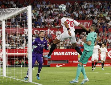 Vaclick, Diego Carlos y Karim Benzema.